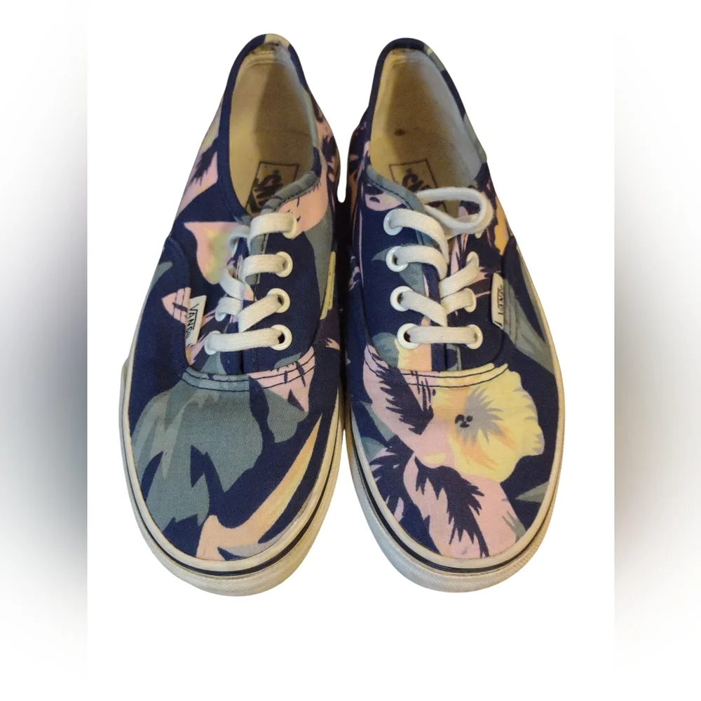 Kids Vans Navy Floral Lace‎ Up Sneakers 2.5 Casual Lightweight Classic Unisex